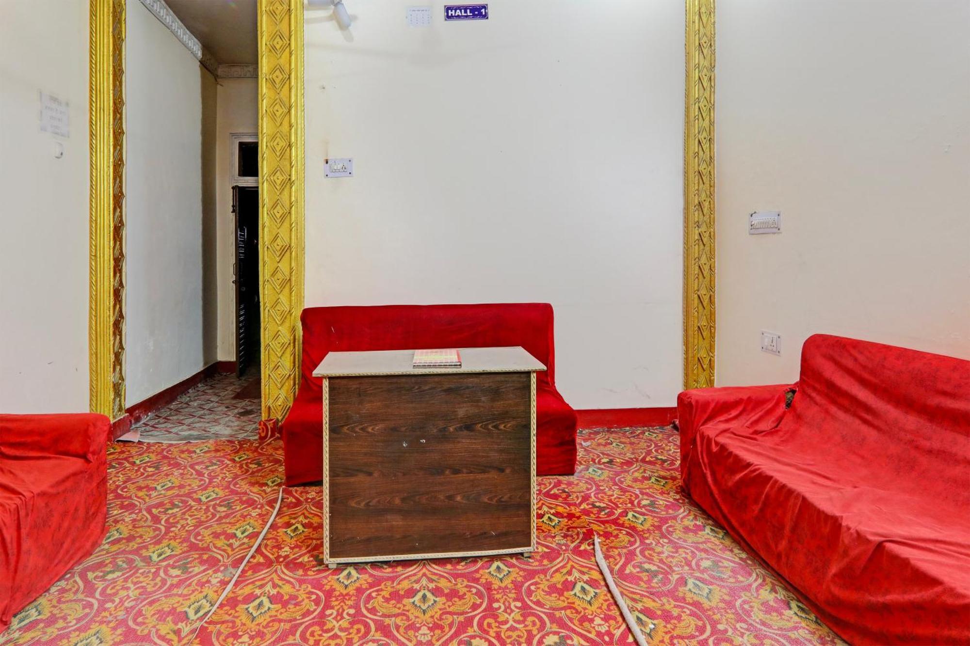 Hotel O Home Om Marriage Hall Ayodhya Bagian luar foto